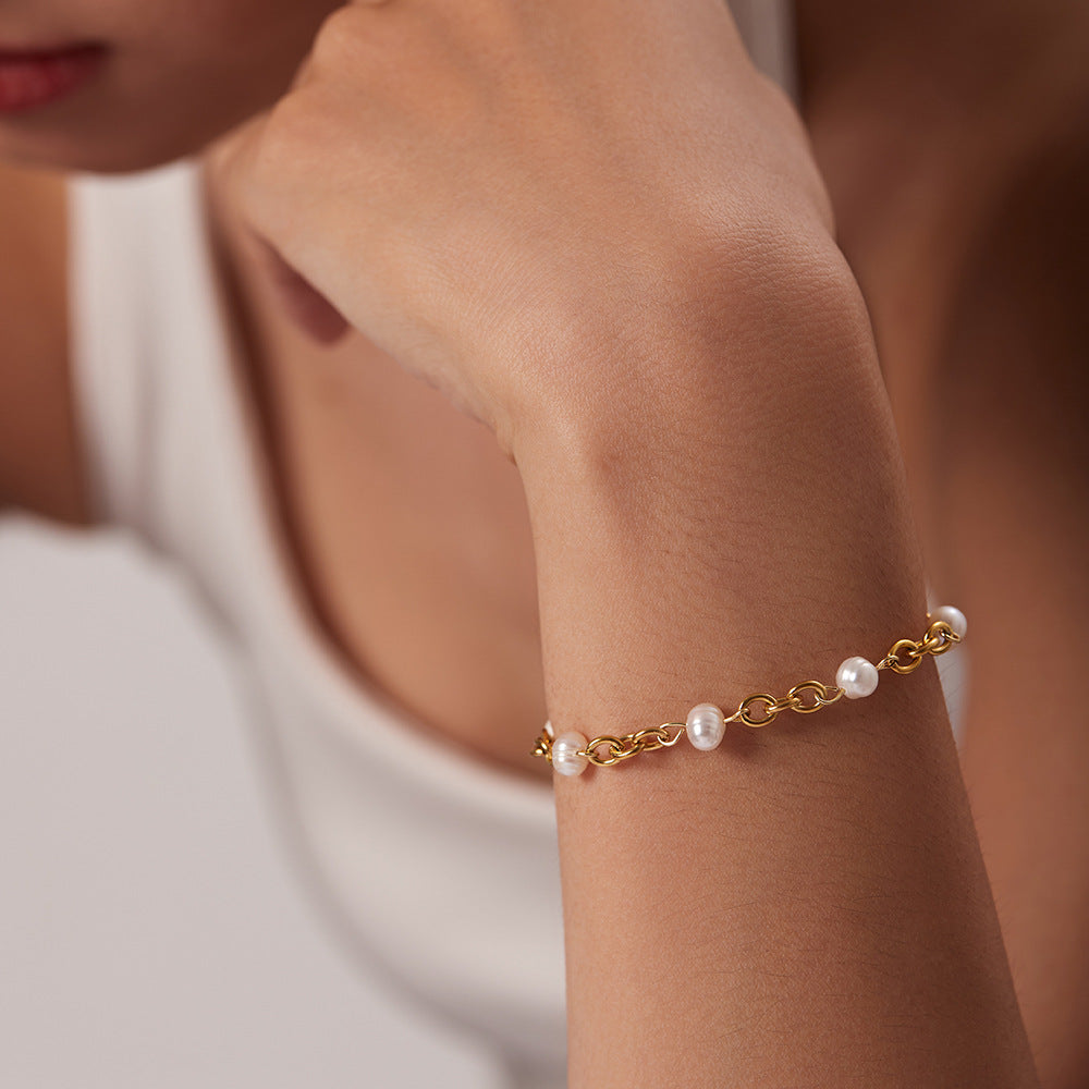 Aurelia Pearl Bracelet